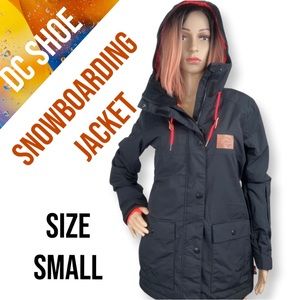 Women’s DC snowboarding jacket  waterproof size small black&orange MSRP$219